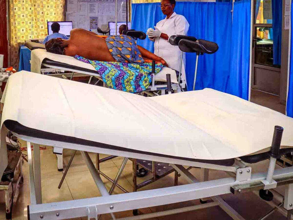 Medizinische Geräte und Anschaffungen Spital Burundi